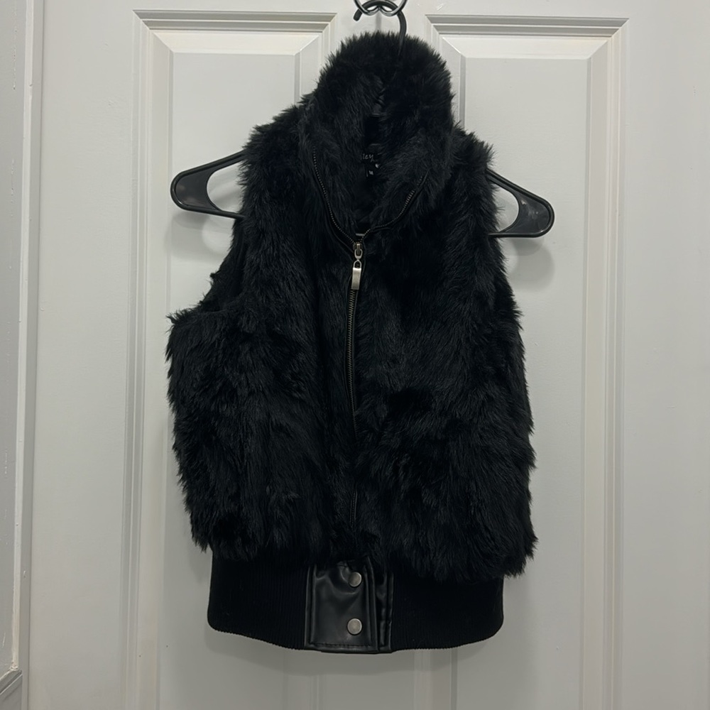 Black Cropped Fur Vest - Size M